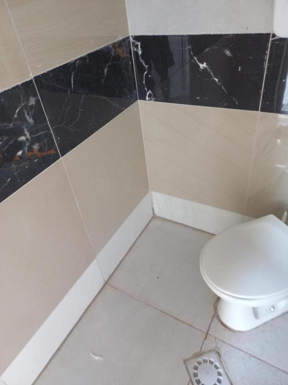 Traveler'S Rest - Near Podgorica Airport Hostel Mitrovici  Екстериор снимка